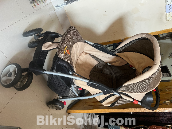 Baby folding stroller